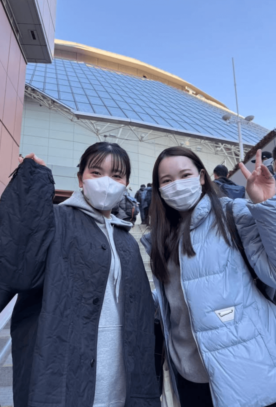 勝みなみ、小祝さくらと新日本プロレス観戦　「最後までかっこよかった」