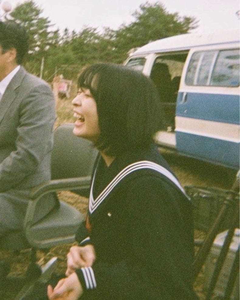 Netflixで「泣ける」と話題沸騰中の『パレード』 森七菜が出演！「セーラー服えぐい可愛いです」