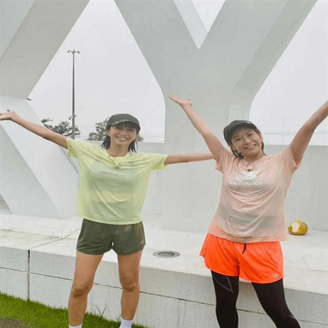 ”みちゃこ”の貴重なランニングフォト！安田美沙子が奮闘する姿に奨励が続々