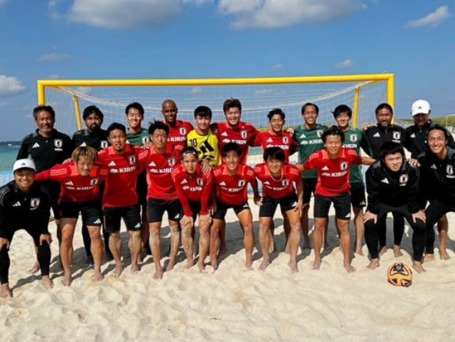 ビーチサッカー日本代表候補が沖縄のぎのわんトロピカルビーチで合宿！