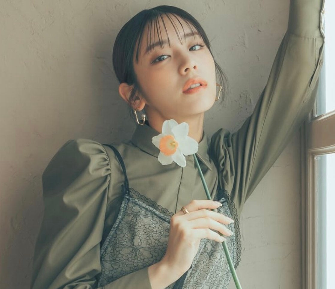 貴島明日香の最新ショットが美しすぎて話題に