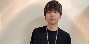 増田貴久、オールブラックコーデのオフショット公開！ファン大興奮