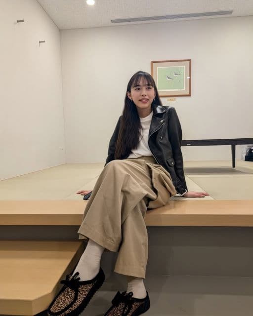 「ライダース珍しい」井桁弘恵、少し肌寒かった日の大人っぽコーデにファンから反響！