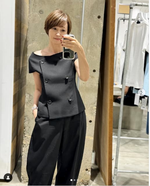 辺見えみりが商談の様子を公開