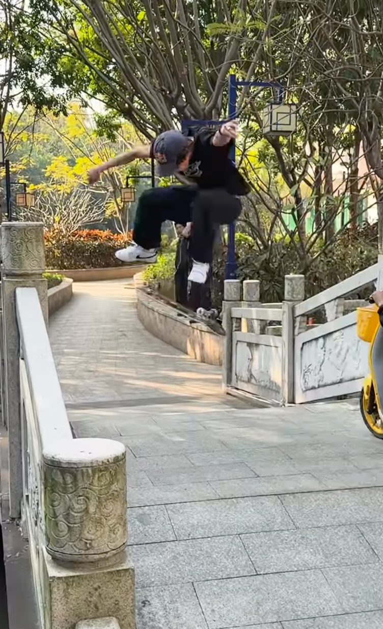 「映画みたい」堀米雄斗、街角で魅せた異次元トリックに驚きの声