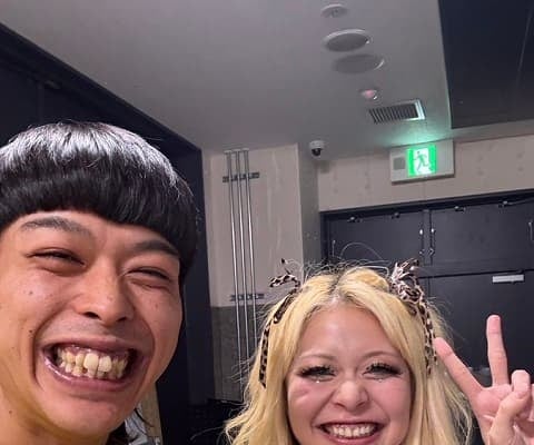 「太陽すぎますW」エルフ 荒川、M-1で躍進したあの芸人との”陽すぎる”2ショットを公開！