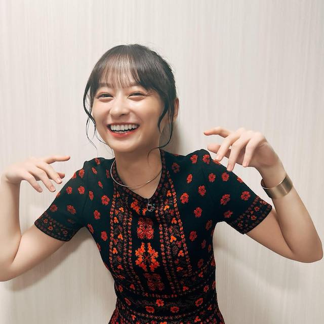 影山優佳の好きな時間は◯◯を選ぶとき⁉️ お団子🍡ヘアにも注目👀