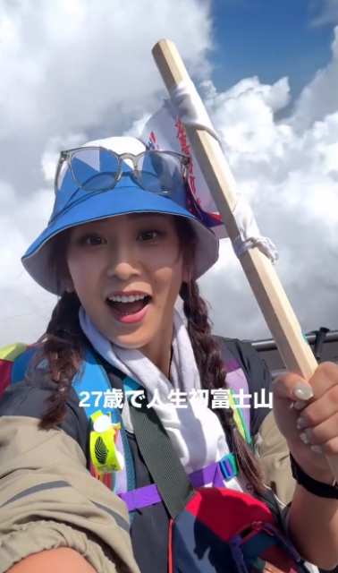 美女フィットネストレーナー・千原由理奈、