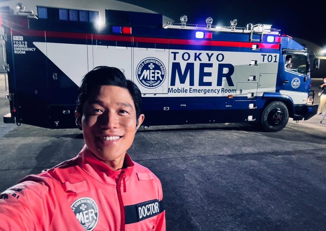 MER・鈴木亮平が映画公開を受け「本当に嬉しいです」と気持ちを吐露。一緒に写る長年の相棒とは…？