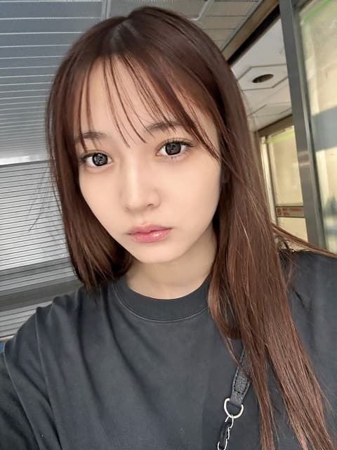 「寝ぼけてる史上最高を達成」黒嵜菜々子の”寝ぼけ”ショットにファンから絶賛の声！