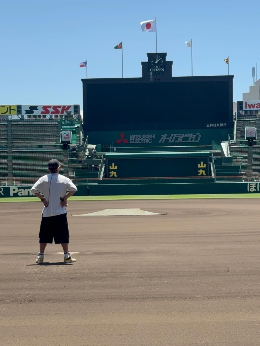 新たに、甲子園が似合う男が現れた！誰か⁉それは今をときめく上地雄輔だ！！