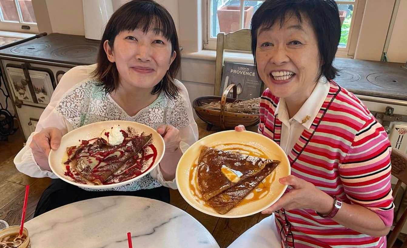 川村エミコが満面の笑み「何食べた？？」