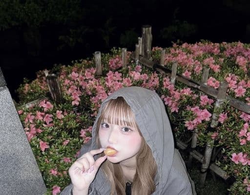 「ベビーカステラだーいすき」希空、フードパーカー姿で浅草の祭りを楽しむショットを公開！