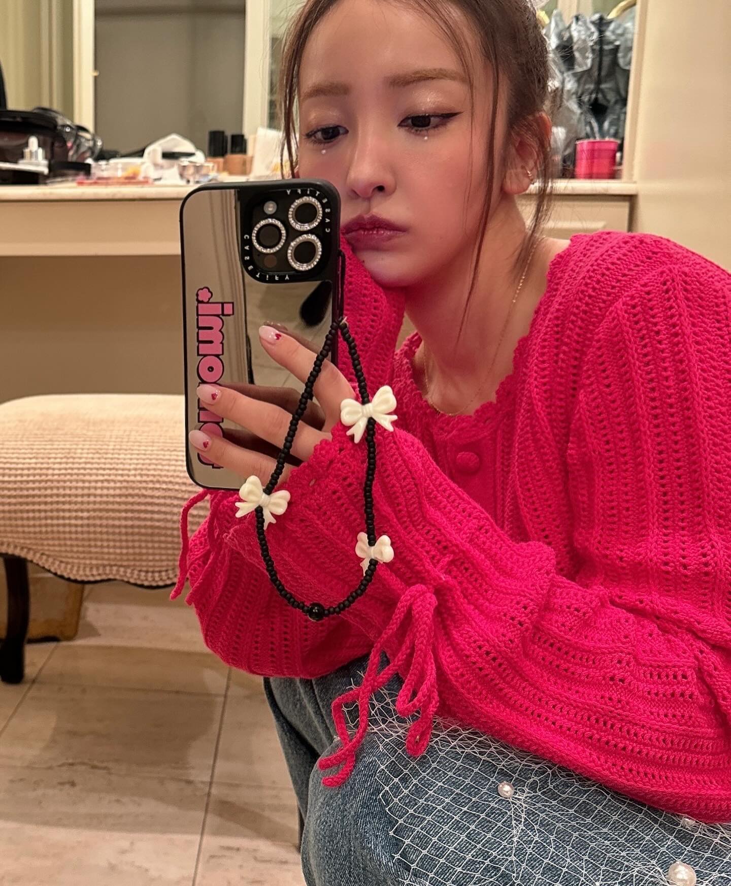 板野友美の最先端メイクに「さすがオシャレ番長」の声