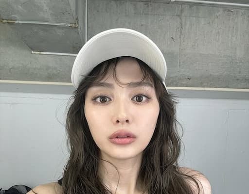 「キャップ似合ってるーー」内田理央のキャップ姿にファンからコメント続々