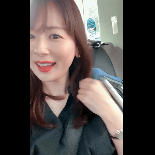 皆藤愛子が松葉杖の返却へ、ファンも安堵の気持ちに