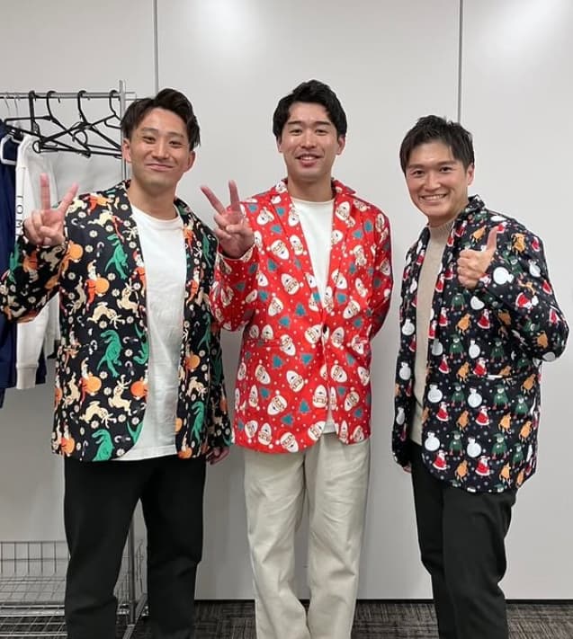 ロッテ・小島和哉、クリスマスジャケットを着た3Sが可愛いすぎと話題に！