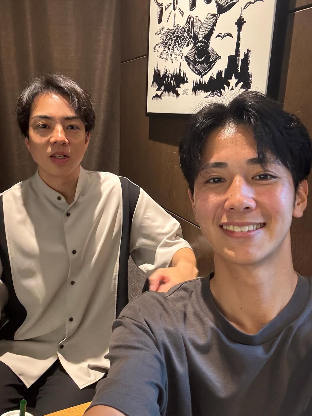 「努力家で芯がある男です！」KTS屈指のスポーツアナウンサー・前原竜二、4月にアナウンサー人生のスタートを切ったばかりの〇〇アナと久々に会う！