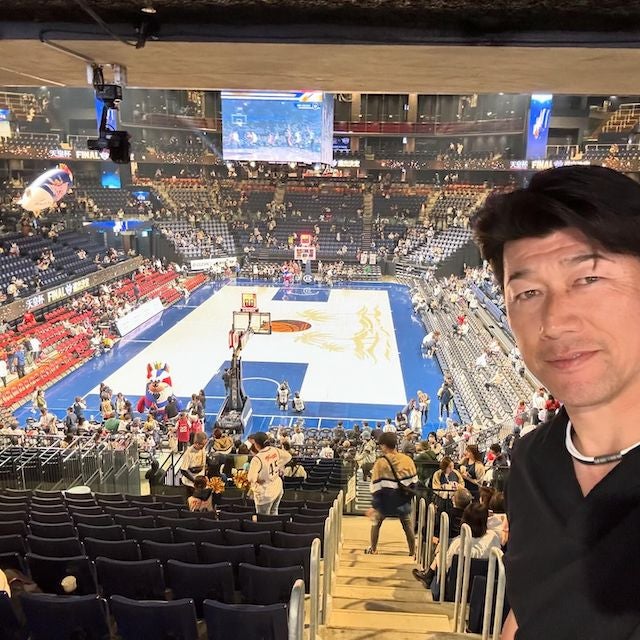 DeNA監督・三浦大輔が沖縄アリーナでも「ヨ・ロ・シ・ク！！」