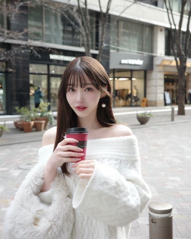 あの人気美女インフルエンサーが最新ショットを投稿！