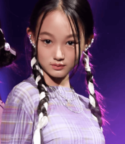 モデル＆元俳優夫妻の13歳長女がファッションショーデビュー「オーラある」と大注目