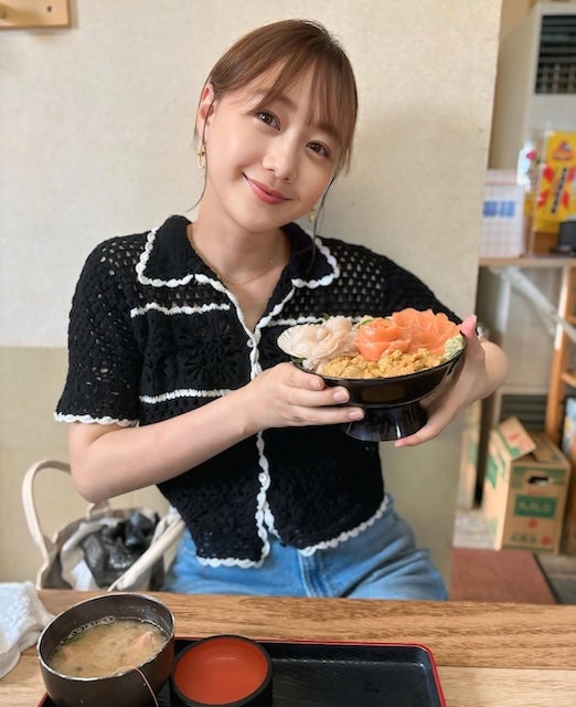 タレント・高田秋、海鮮丼を堪能！「美味しすぎた」