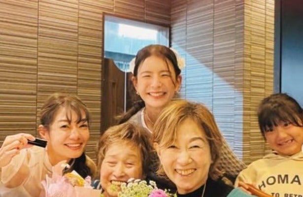 スザンヌ「朝からメイク全部落ちちゃうくらい」特別な日を過ごす