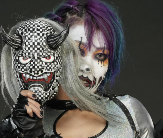 ASUKA、“皇帝の威厳”全開！圧巻の存在感にファンが熱狂