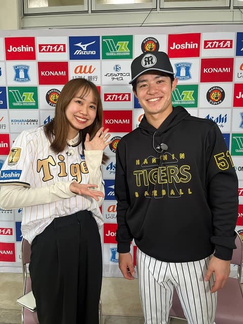 「めっちゃいい！」猛虎キャンプリポート出演のNMB48メンバーと阪神・中野の2ショットに反響