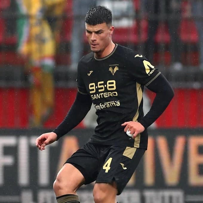 “フラヴィウス・ダニリウク、バーゼル加入決定” 2028年までの契約合意〜ロマーノ報道