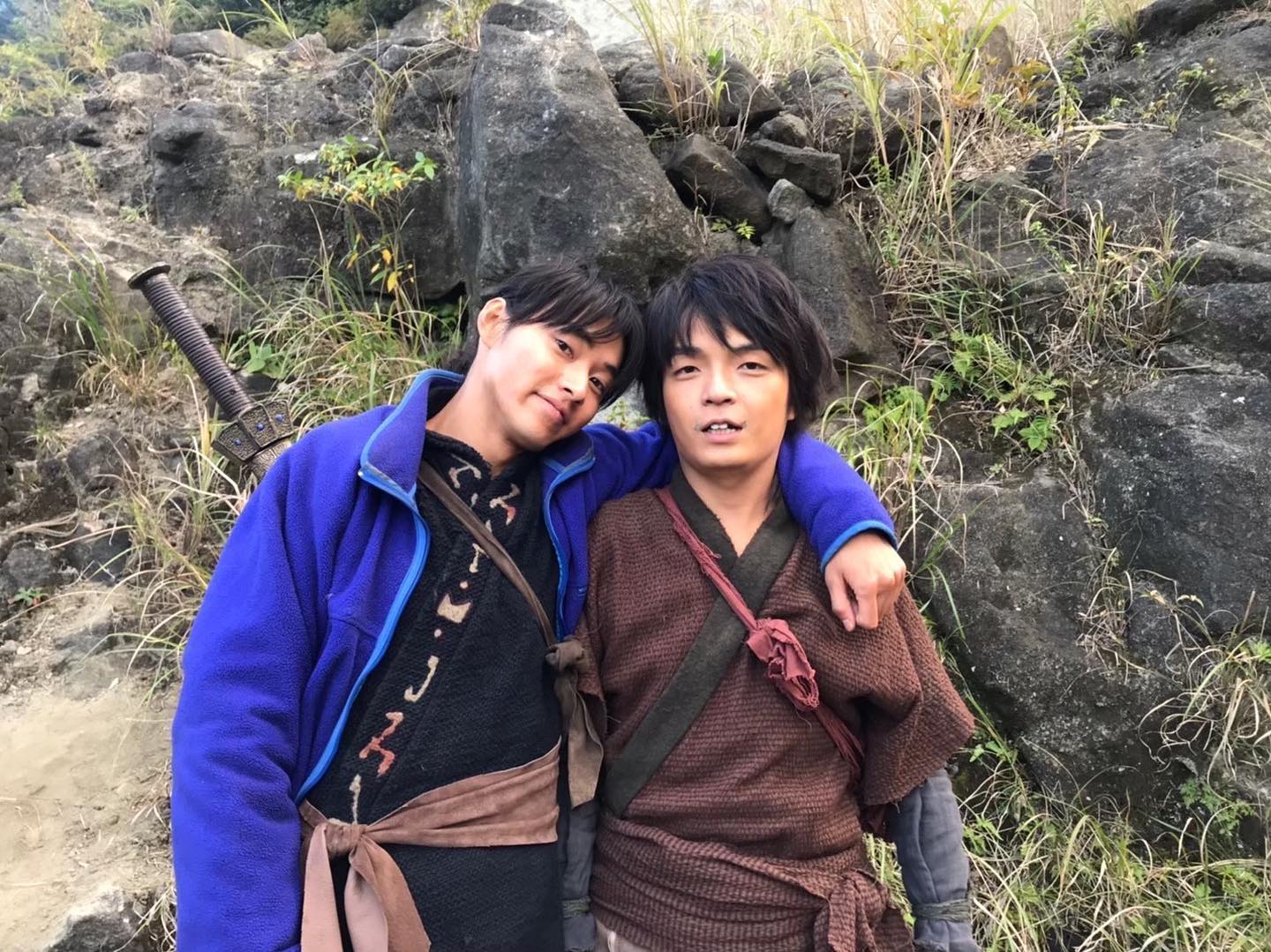 💪山﨑賢人さんが同い年で仲の良い岡山天音さんとオフショット💕