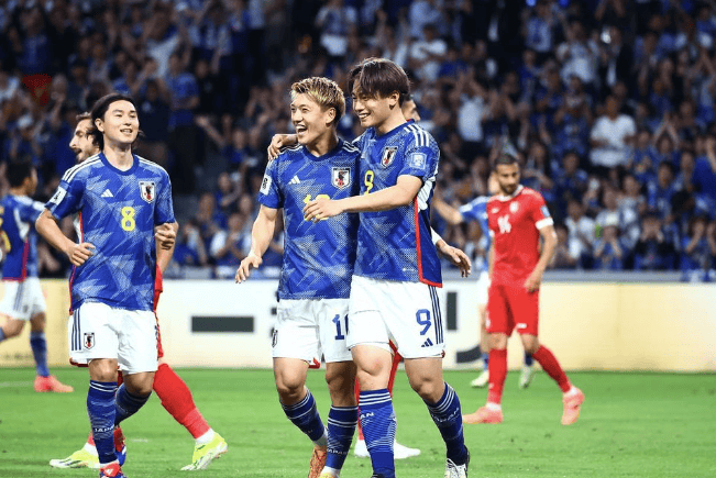 日本代表の堂安律、華麗なゴールに「ナイスゴール🔥🔥」などとファンから多くの歓喜の声が続々