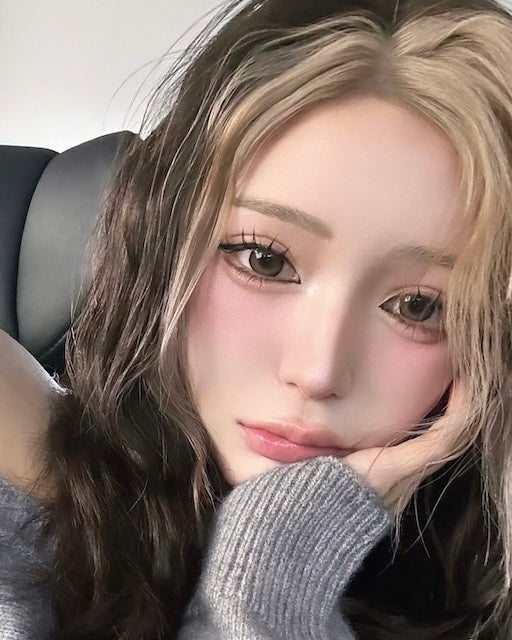 せいせい、まるでお人形！！美しすぎるショットを公開しファンを魅了！！