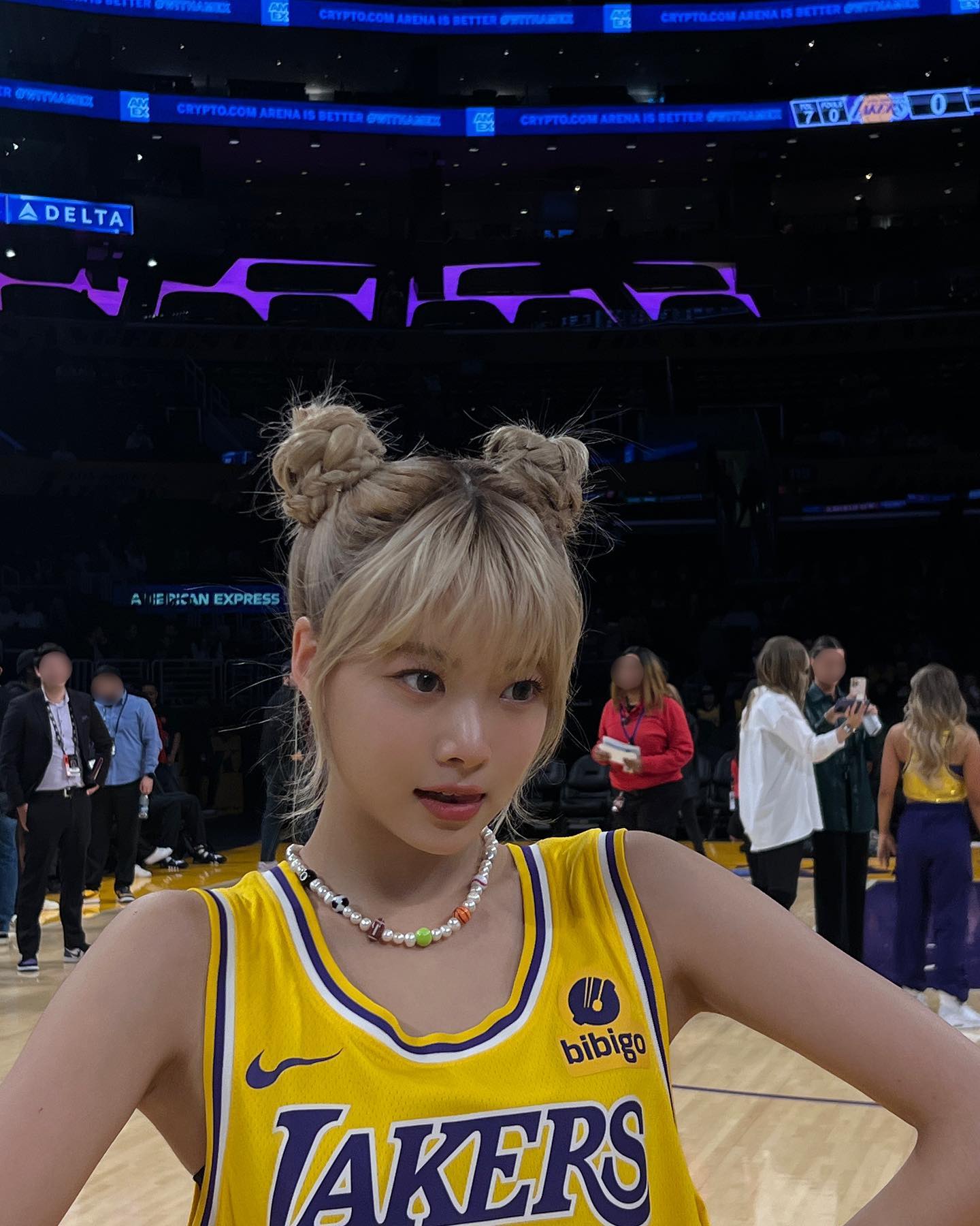 Lakers LE SSERAFIM Eunchae ユニフォーム ウンチェ 16歳で大人気音楽番組の司会に!?LE SSERAFIM ・ウンチェがNBAの