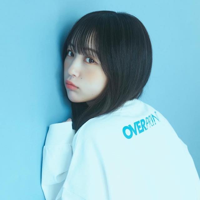 なえなのがツインテールを披露！オーバーサイズコーディネートが可愛すぎると話題に