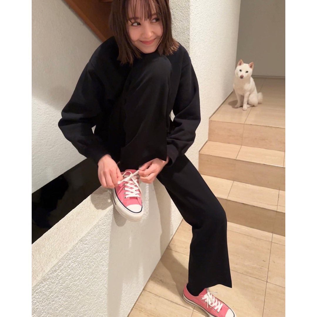 トリンドル玲奈の愛犬に反響多数🐶キョトン顔が愛くるしい〜💕