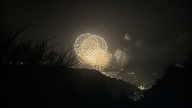 ハニトラ梅木、心霊スポットから見える綺麗な花火を公開！