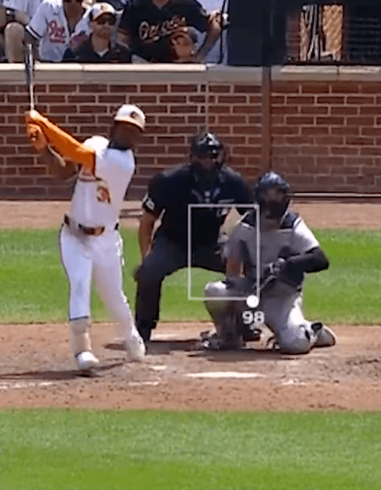 壮絶な試合の行方は!?ア・リーグ東地区首位攻防戦