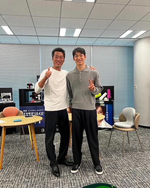 上原浩治と柳田将洋の2Sに「上原さんもバレーボール選手になれるかも🔥」