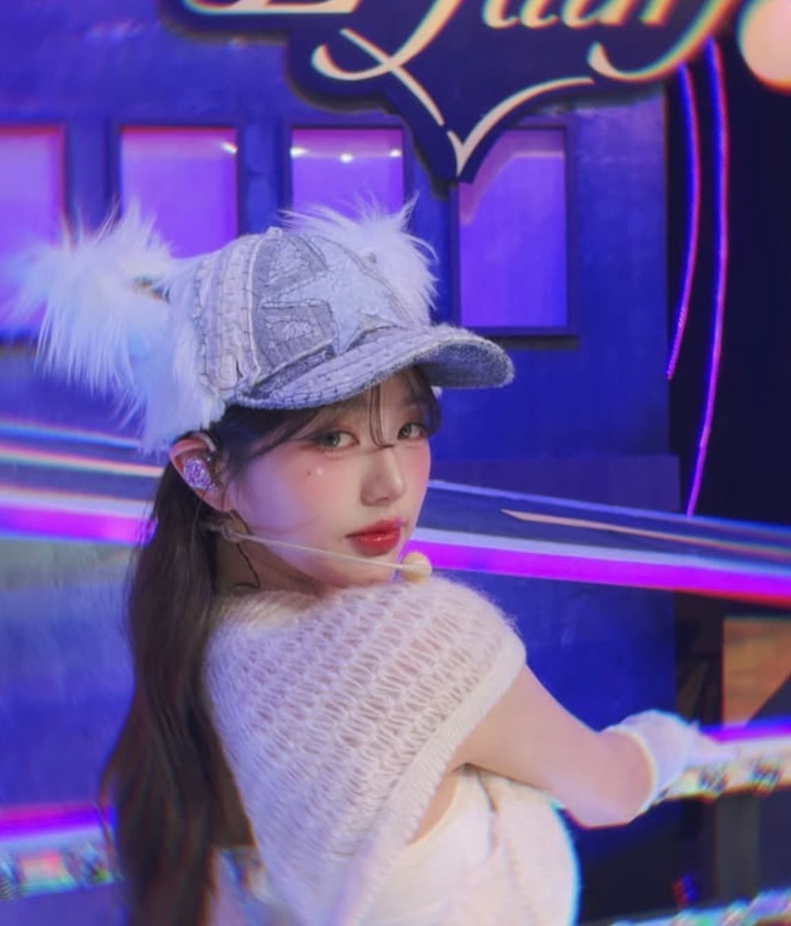 「お姫様なの？」IVE・ウォニョンの猫耳ショットにファン悶絶！