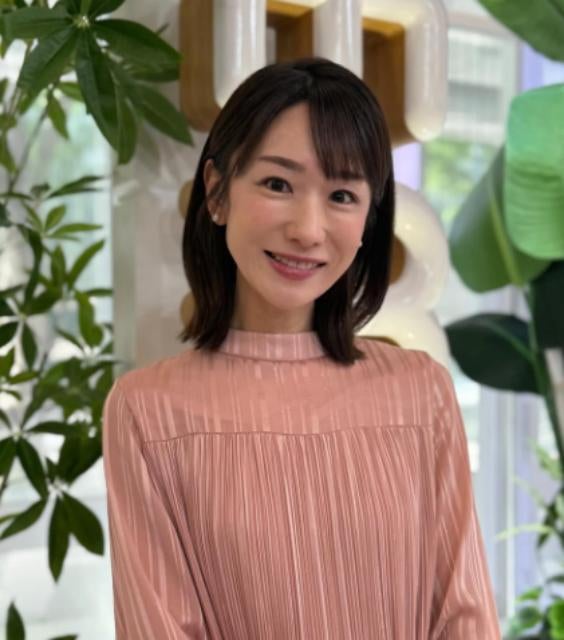 テレ朝アナウンサー・堂真理子、日傘が欠かせない一日に「今日もお疲れ様でした」