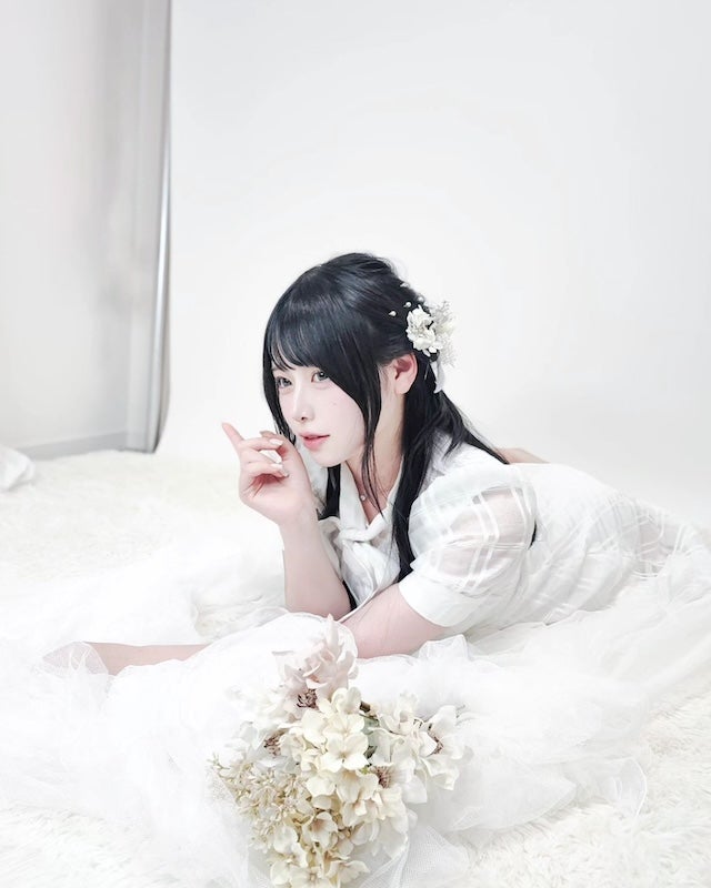 「撮影の裏側かわいすぎ」あの人気インフルエンサーのオフショットが可愛すぎると話題に