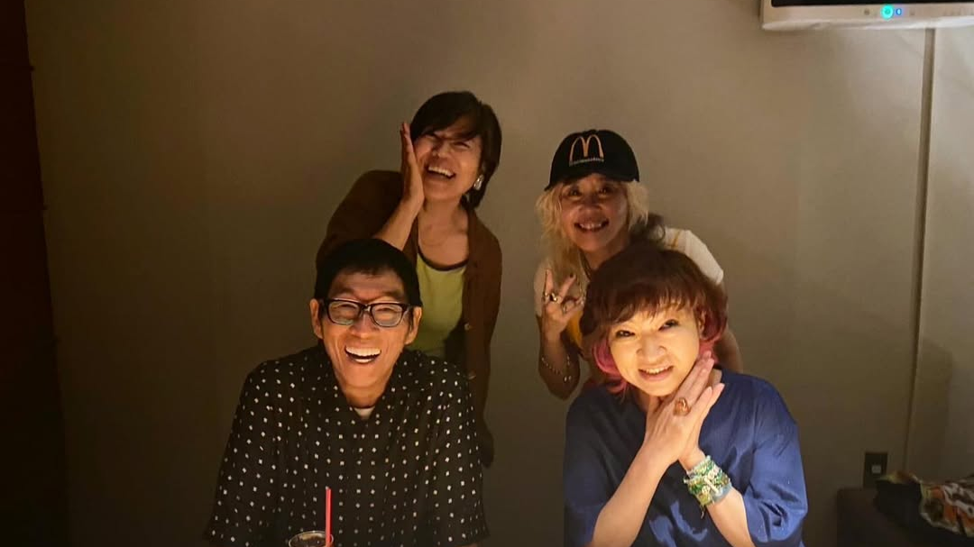 豪華4ショット公開！青木さやか、「夏の思い出」に涙