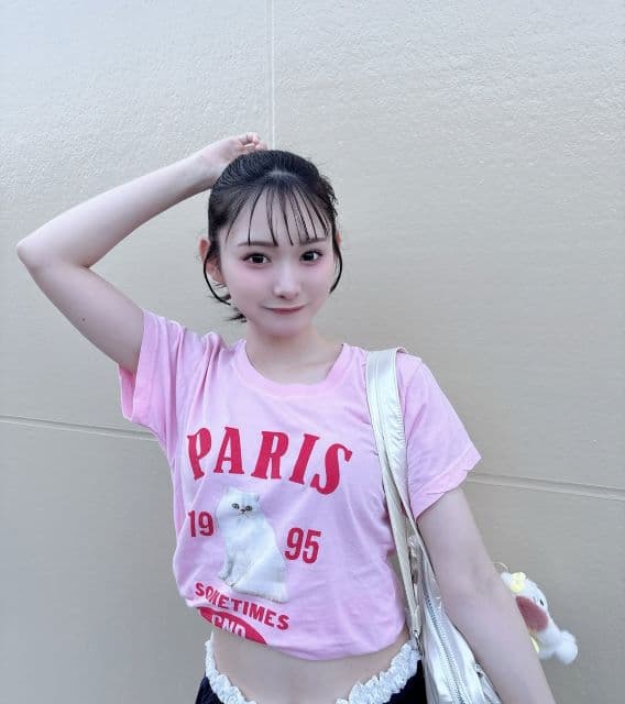 ≒JOY・山野愛月、ポニーテールで家族とお出かけ！ラフなTシャツ姿がかわいいと話題に！