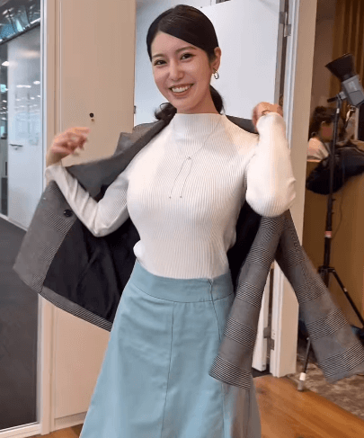 「スタイル抜群！」令和の峰不二子・阿部なつき、”デキる女風”ムービーを披露しファン感服！「不二子さん最高にイイ、最高に素敵だよ」