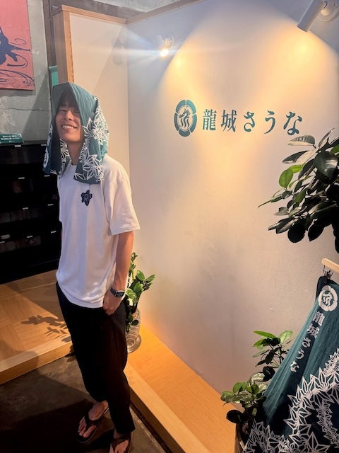 東海オンエア・りょう、地元サウナ1周年祝福で話題に