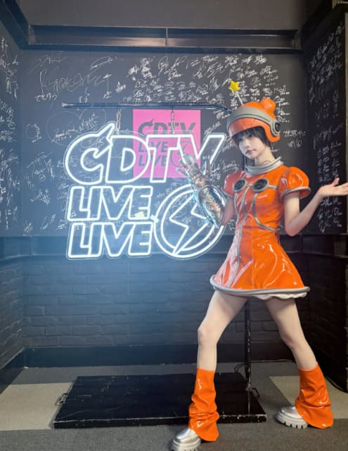 「MVで着た衣装を着ちゃいました」あのちゃんがMV衣装でCDTVのライブへ出演