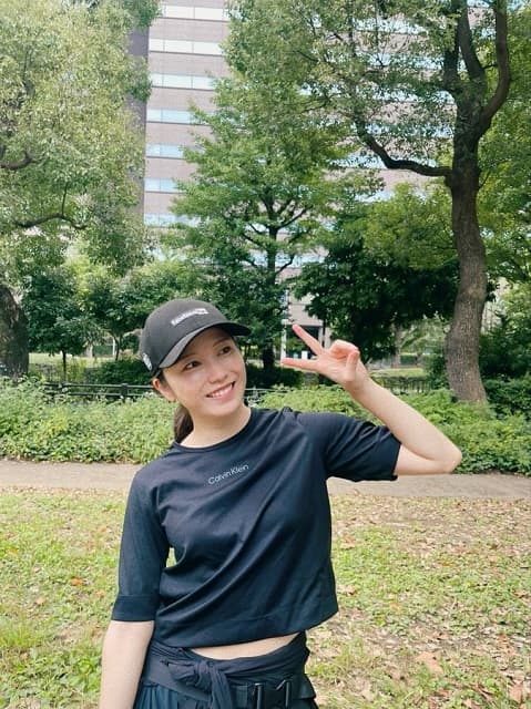 「〇〇キロ歩いた」元AKB48 横山由依がアクティブな姿を投稿！