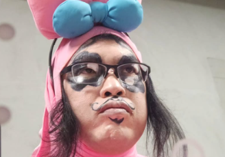 ロッジ中岡、「仕事モード」投稿にファン爆笑「写真だけで面白い！」