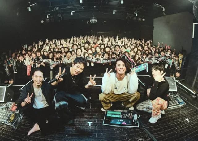 「いつもと違う雪の舞うLIVEハウス」“THE ORAL CIGARETTES ”山中拓也が大好きな場所でのライブ開催を報告！